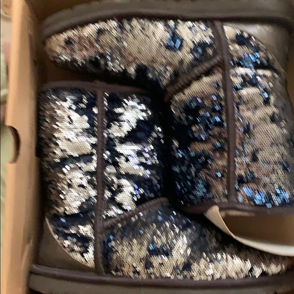 Ugg sparkle boot blue silver size 6 - Picture 2 of 14